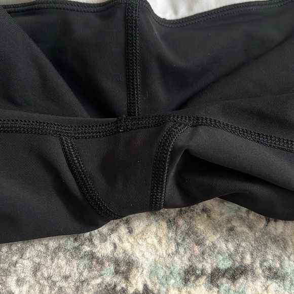 Lululemon Run Mod Moves Crop 17” - Picture 5 of 10